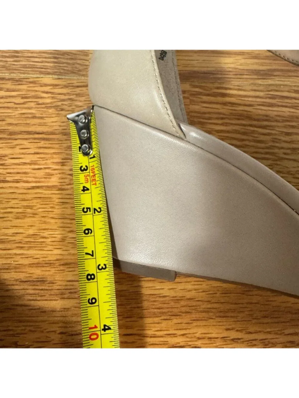 Franco Sarto Fayth Beige Pointed Toe Leather Wedge Heels Size 9